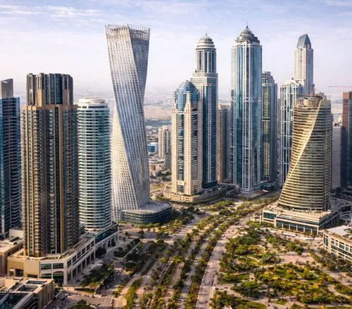 استثمارات استراتيجية في الخليج التجاري. العقارات السكنية +6%، والعقارات التجارية +37.6% № 3