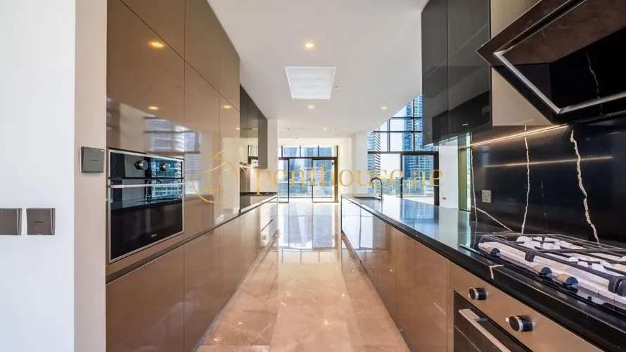 Dúplex de 4 dormitorios en Business Bay, UAE No. 133 № 3