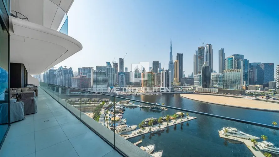 Apartamento de 4 dormitorios en Dorchester Collection Dubai, UAE No. 206 № 1