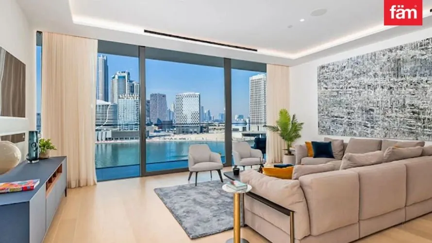 Apartamento de 4 dormitorios en Business Bay, UAE No. 94 № 2