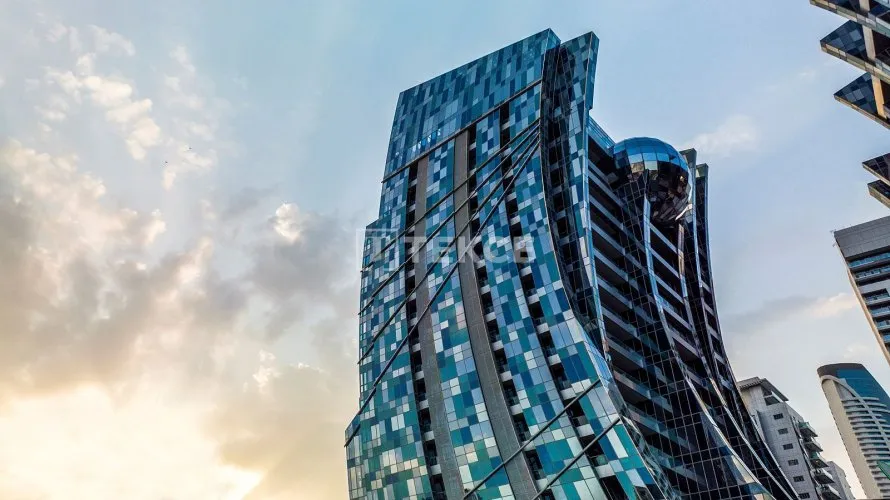 Apartamento de 4 dormitorios en Business Bay, UAE No. 109