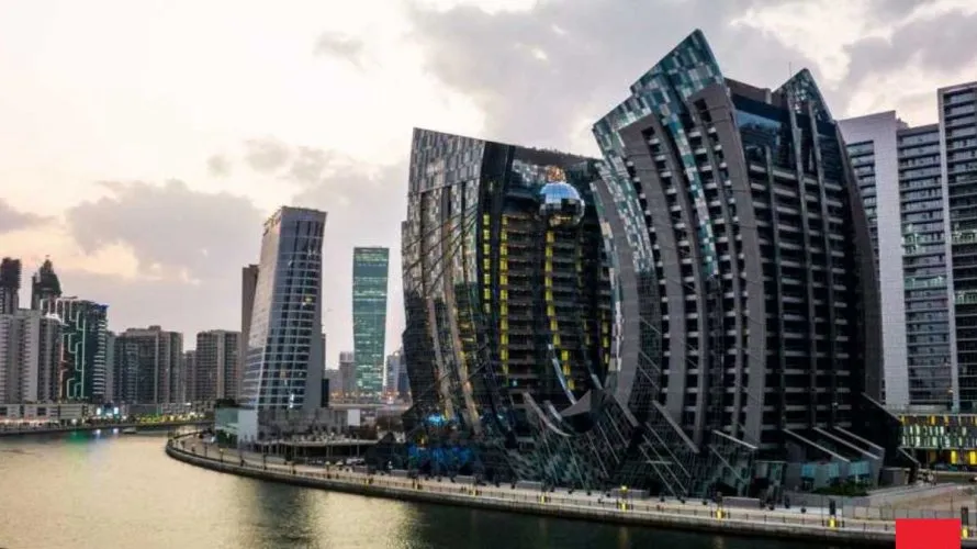 Apartamento de 4 dormitorios en Business Bay, UAE No. 285 № 2