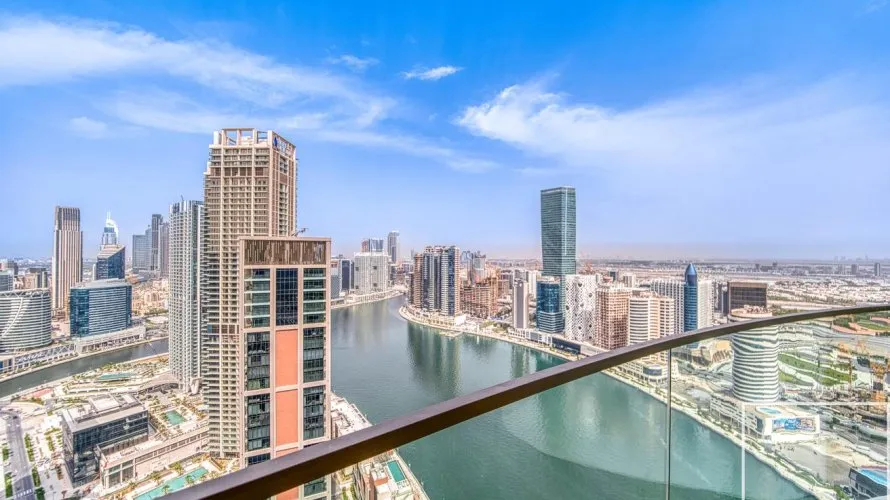 Apartamento de 5 dormitorios en Business Bay, UAE No. 378 № 24