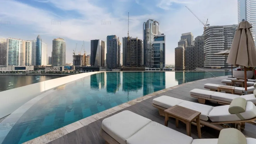 Apartamento de 4 dormitorios en Business Bay, UAE No. 399 № 3