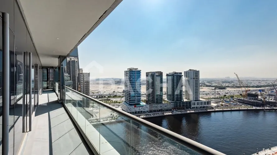 Appartement de 4 chambres à Business Bay, UAE No. 298 № 25
